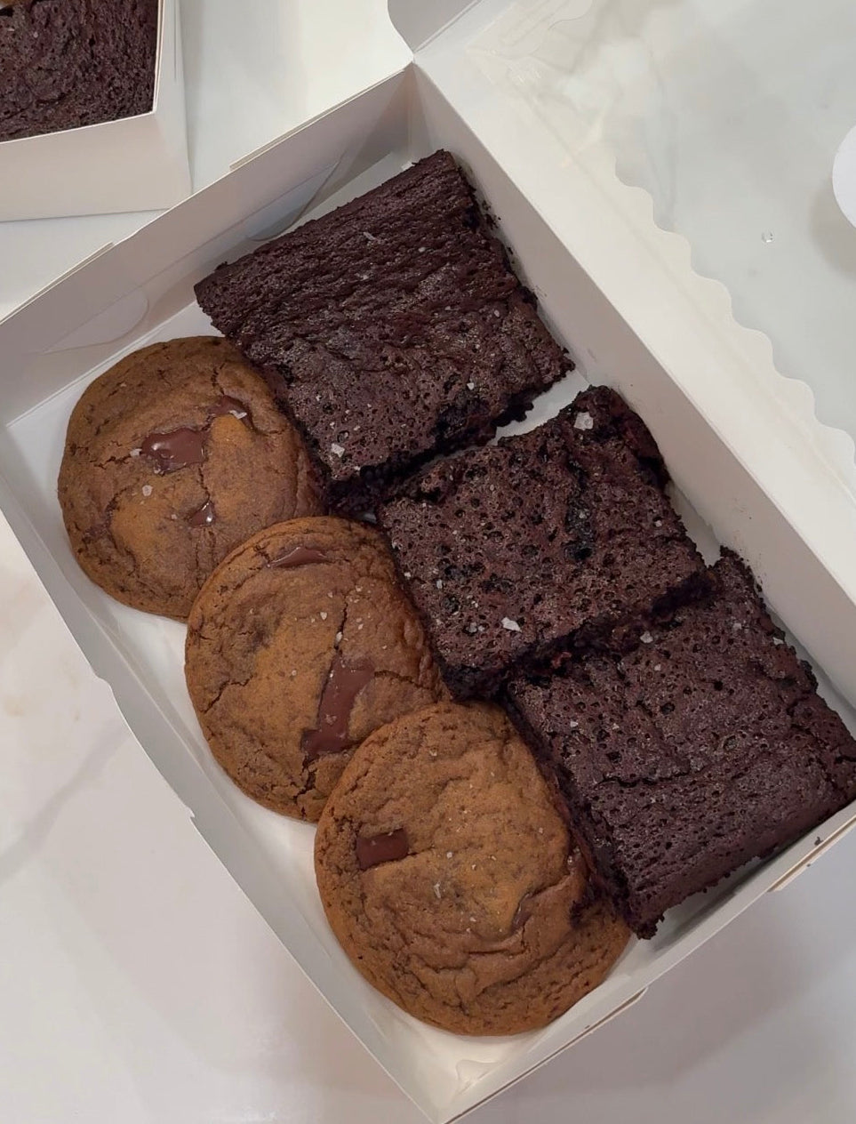Mixed Box (3 Cookies + 3 Brownies)